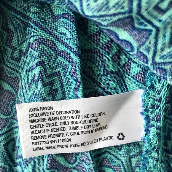 Mossimo blue patterned tank with back cut out - M - Picture 7 of 7